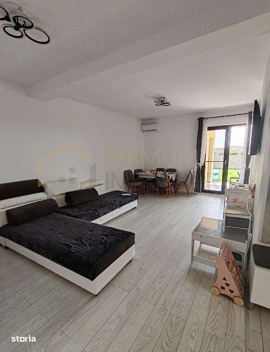 Duplex mobilat utilat - toate utilitatile - bucatarie inchisa - Imagine principală: 4/8