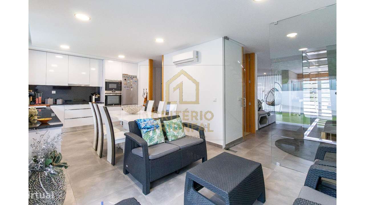 Moradia Geminada T3 em Penafiel-7