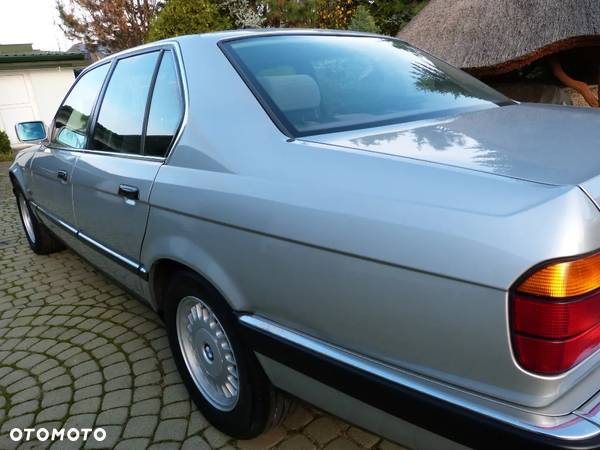 BMW Seria 7 730iL - 9