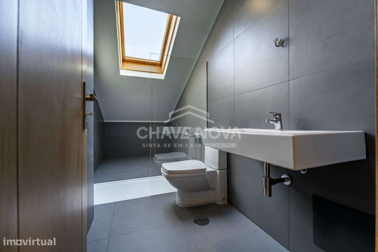 Moradia T4+1 de Luxo em Matosinhos-16