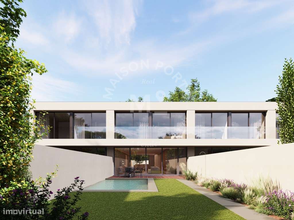 Moradia Familiar T4 com 2 Suites, Varanda, Pátio, Garagem e Jardins... - Grande imagem: 2/11