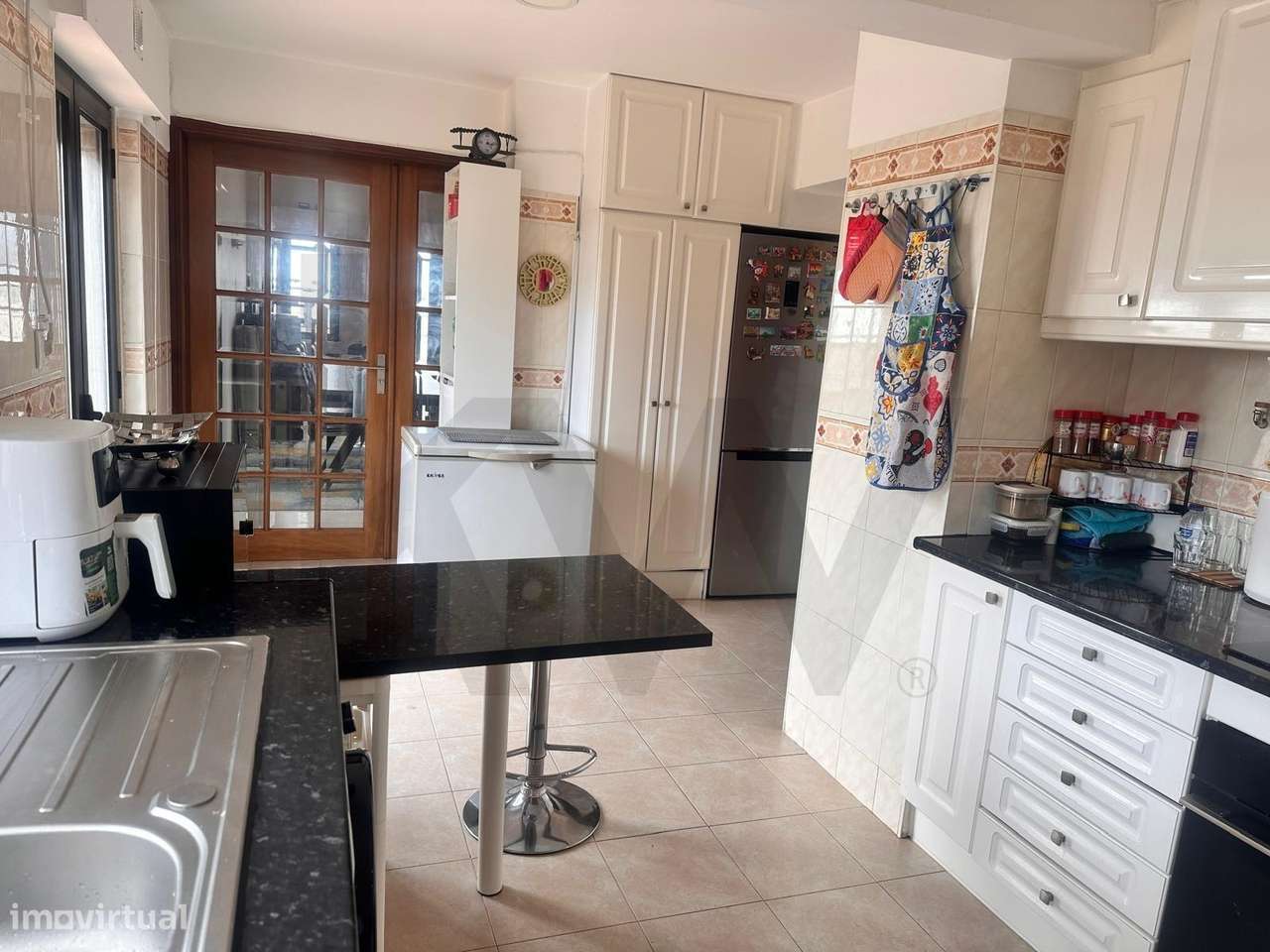 T4 no Último Piso com Terraço de 100m2 e Vista Panorâmica Deslumbrante-33