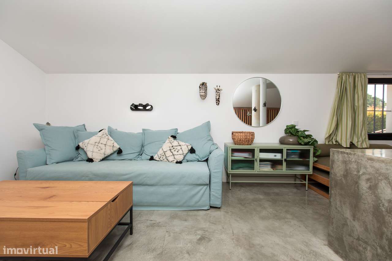 Moradia isolada terreno de 811m2 piscina jardim Sesimbra-37