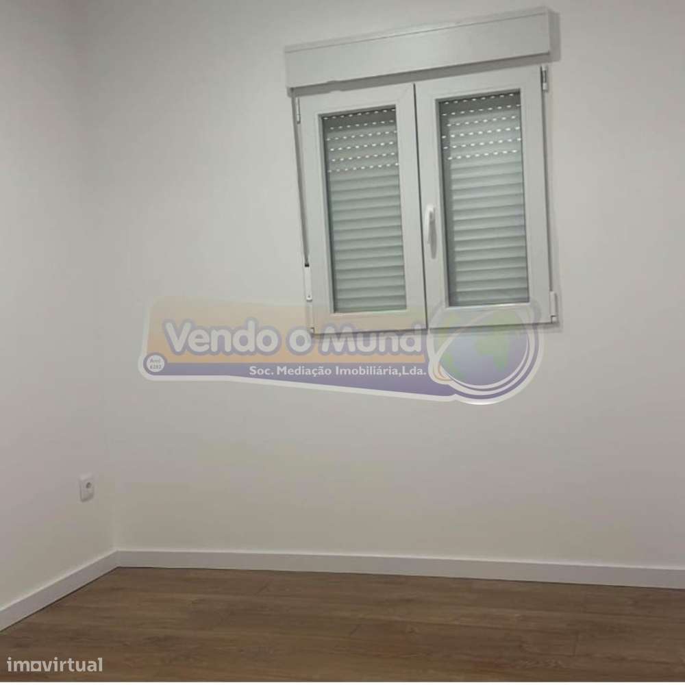 Moradia T2 em Vila Nova da Rainha (AZB019) - Grande imagem: 4/10