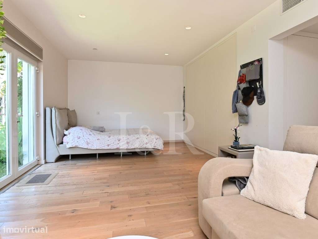 Moradia T6 com jardim, piscina e vista rio no Restelo, Lisboa-19