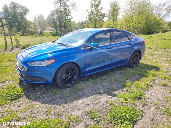 Ford Fusion - 11