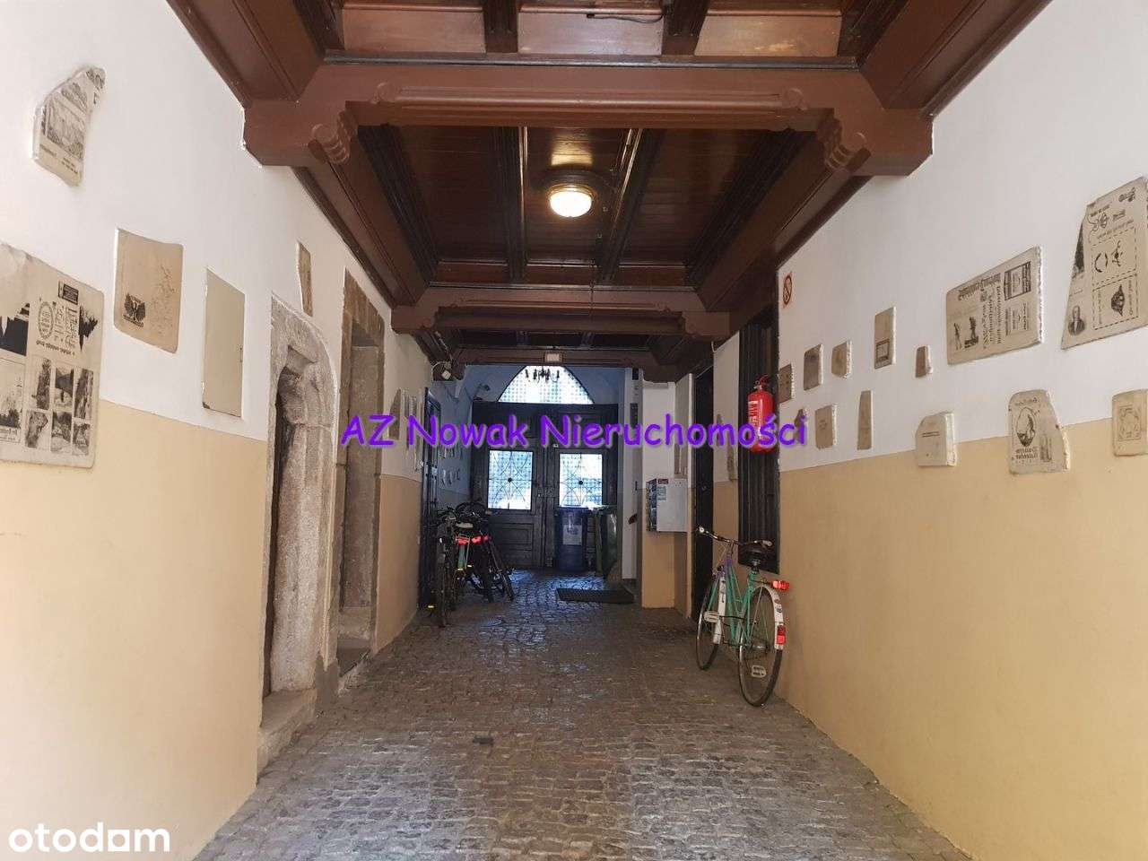Do sprzedania DOCHODOWE piętro kamienicy w sercu Ś-14