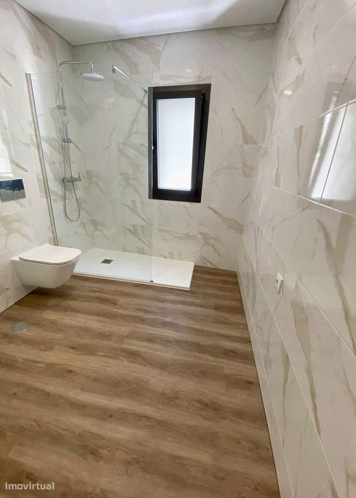 T2+Piso inferior — Sande S. Clemente, Guimarães — 215 000 €-8