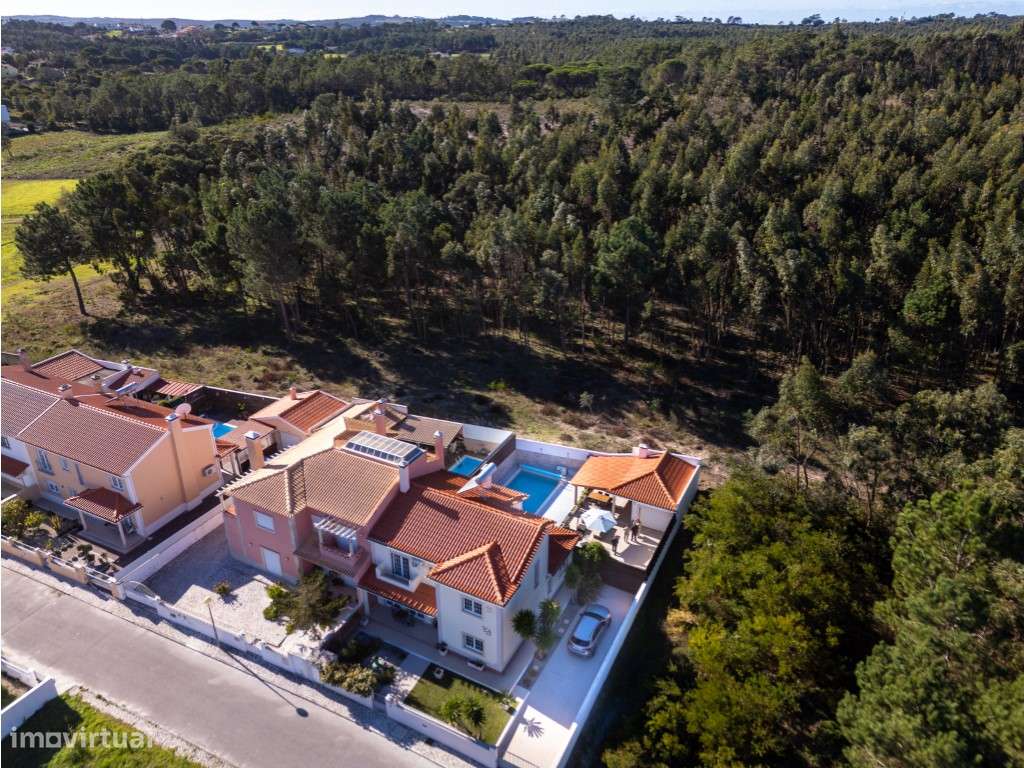 Moradia com Piscina, Jardim e Garagem no Nadadouro, Caldas da Rainha-36