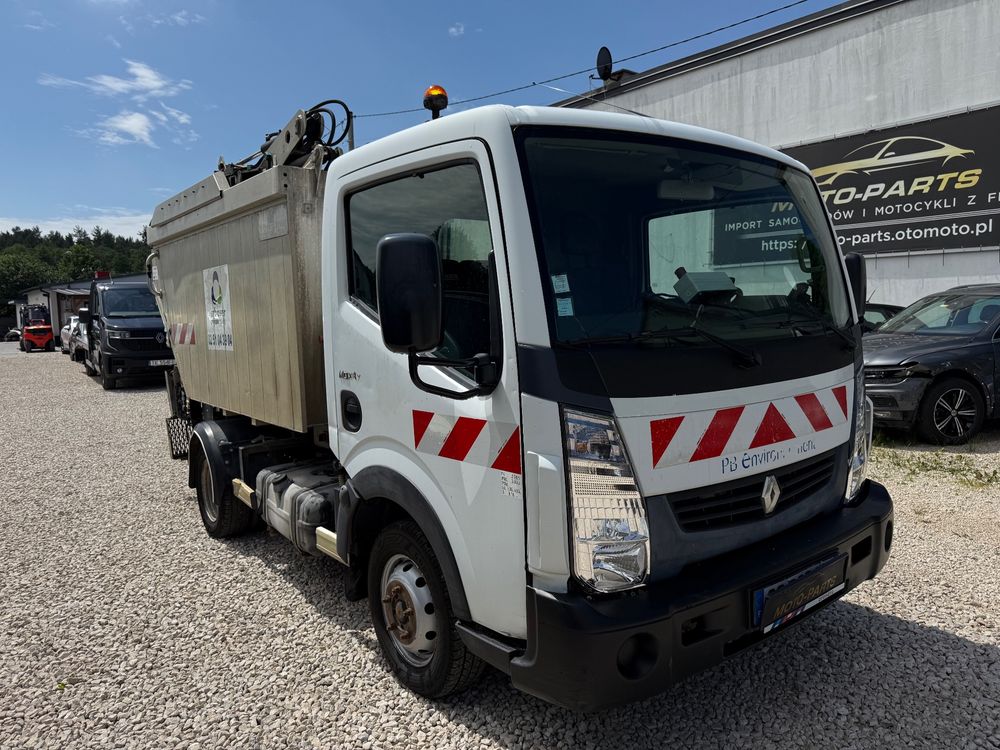 Renault Maxity 2013
