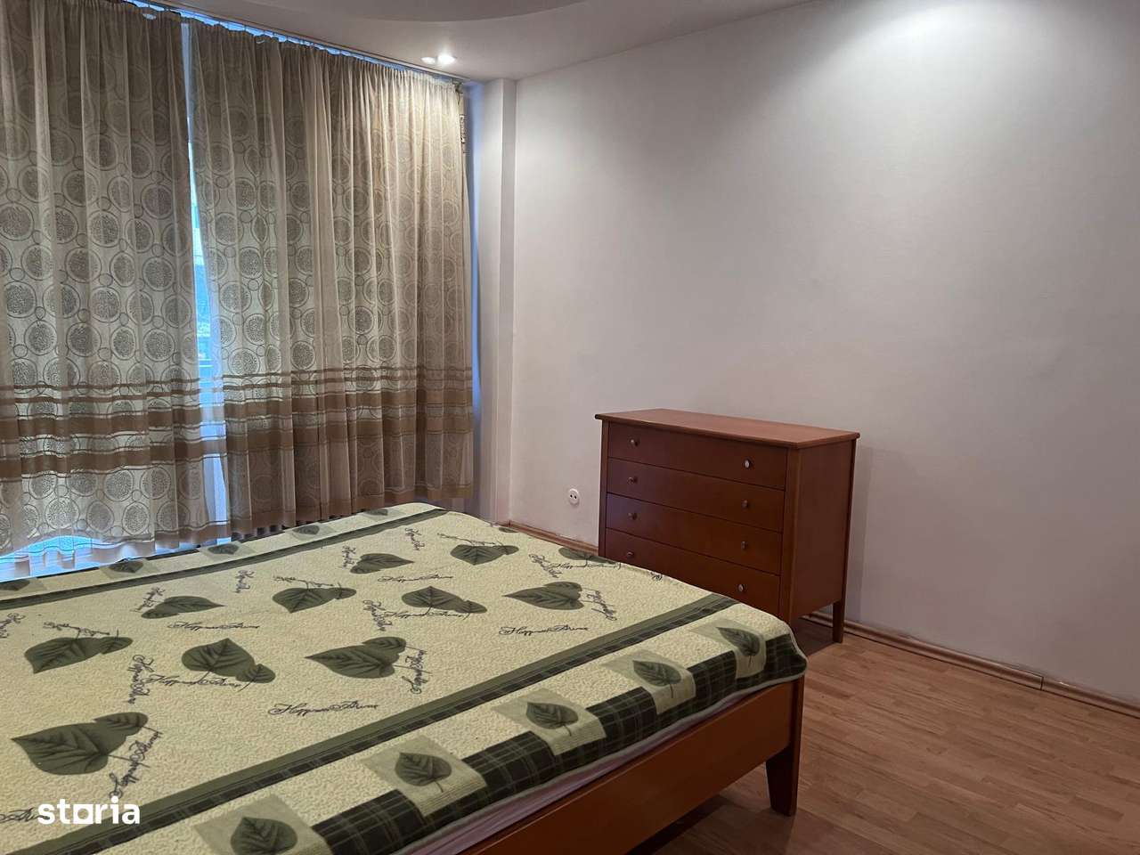 Apartament 2 camere, etaj 1 zona Decebal-6