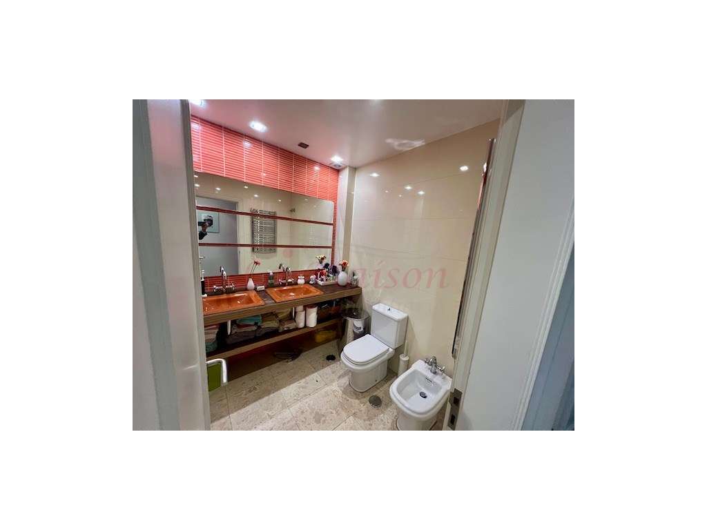 Apartamento T4 no Infantado-33