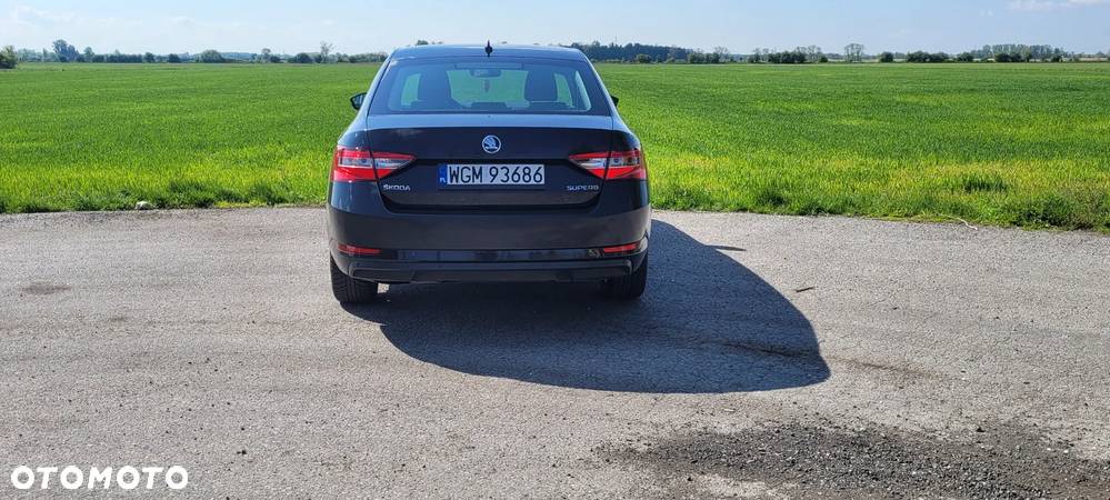 Skoda Superb 2.0 TDI Active - 9