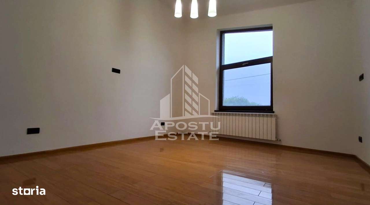 Spatiu comercial cu etaj, pentru activitati diverse - Imagine principală: 5/20