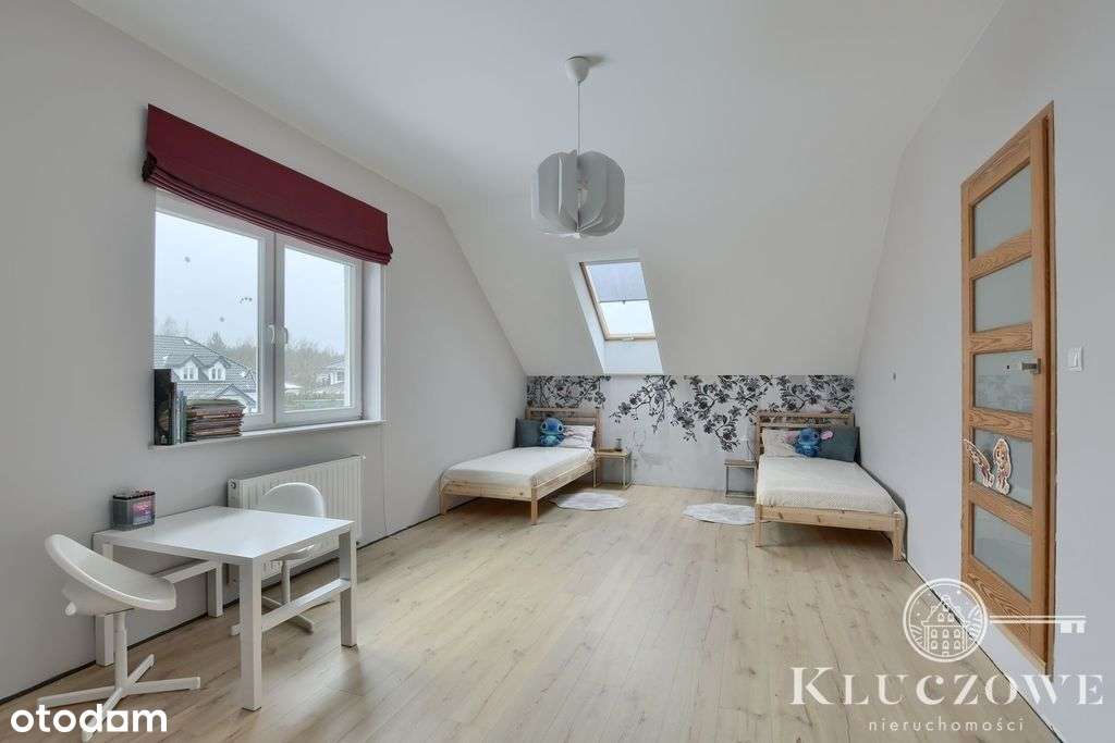 Bliźniak, narożna działka, 4 pokoje, garaż, taras.-14