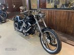 Harley-Davidson Softail Custom - 1