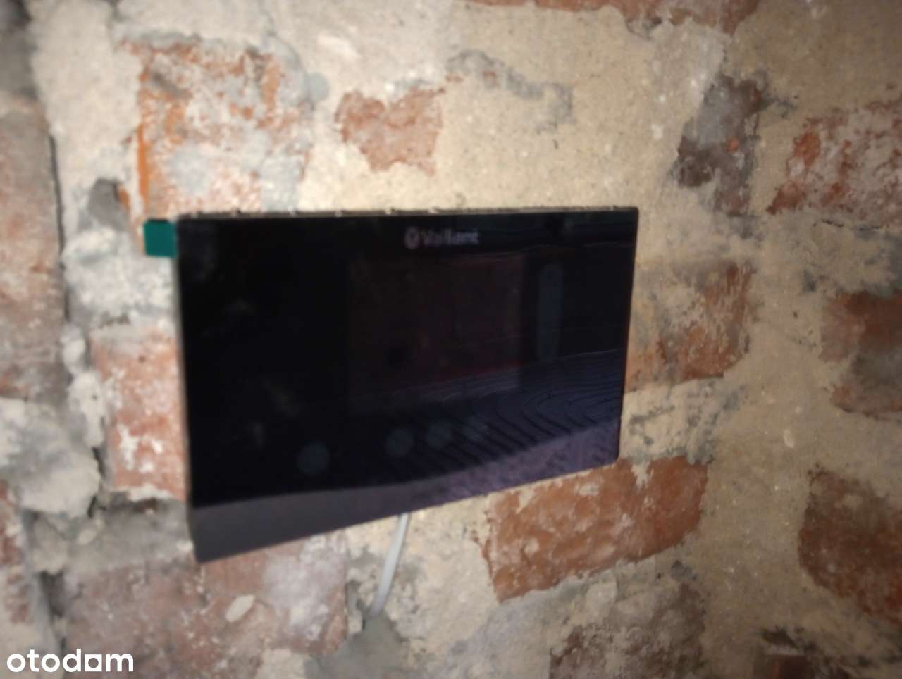 Dom w trakcie remontu w pięknej okolicy.-5