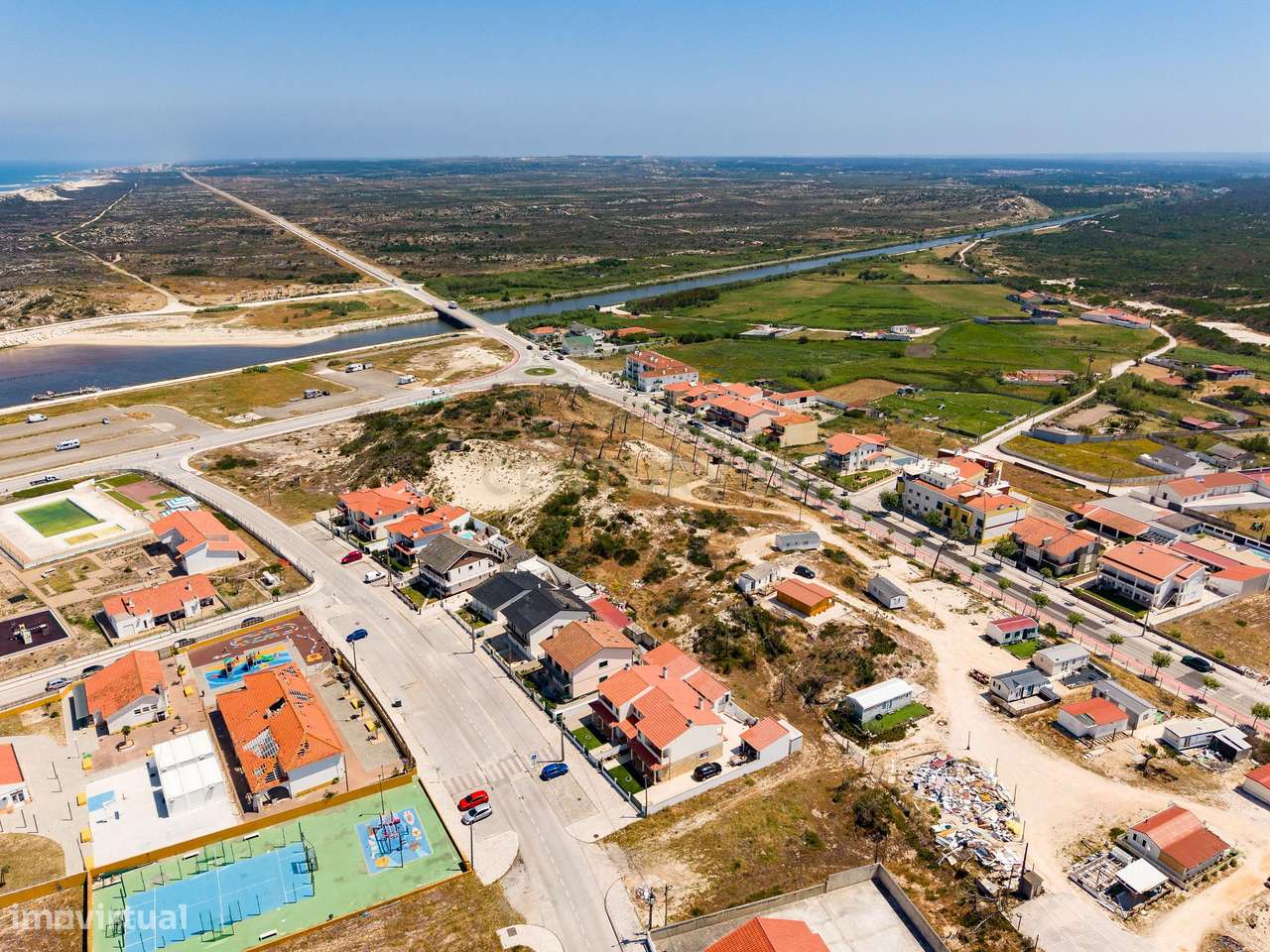 Moradia Geminada a 450mt da praia da Vieira de Leiria - Oportunidade Ú-44