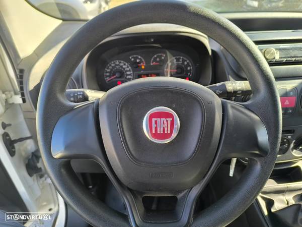 Fiat Fiorino M-Jet Adventure - 10