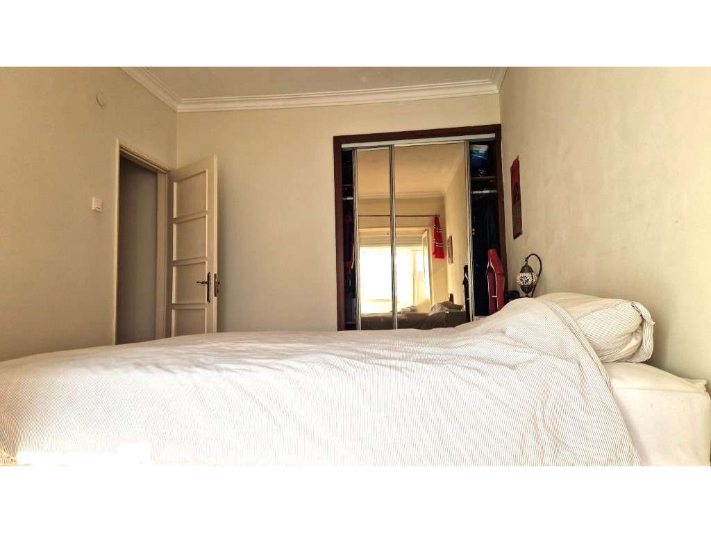 T1 em Santa Engrácia - São Vicente - Apartamento com Parqueamento e...-13