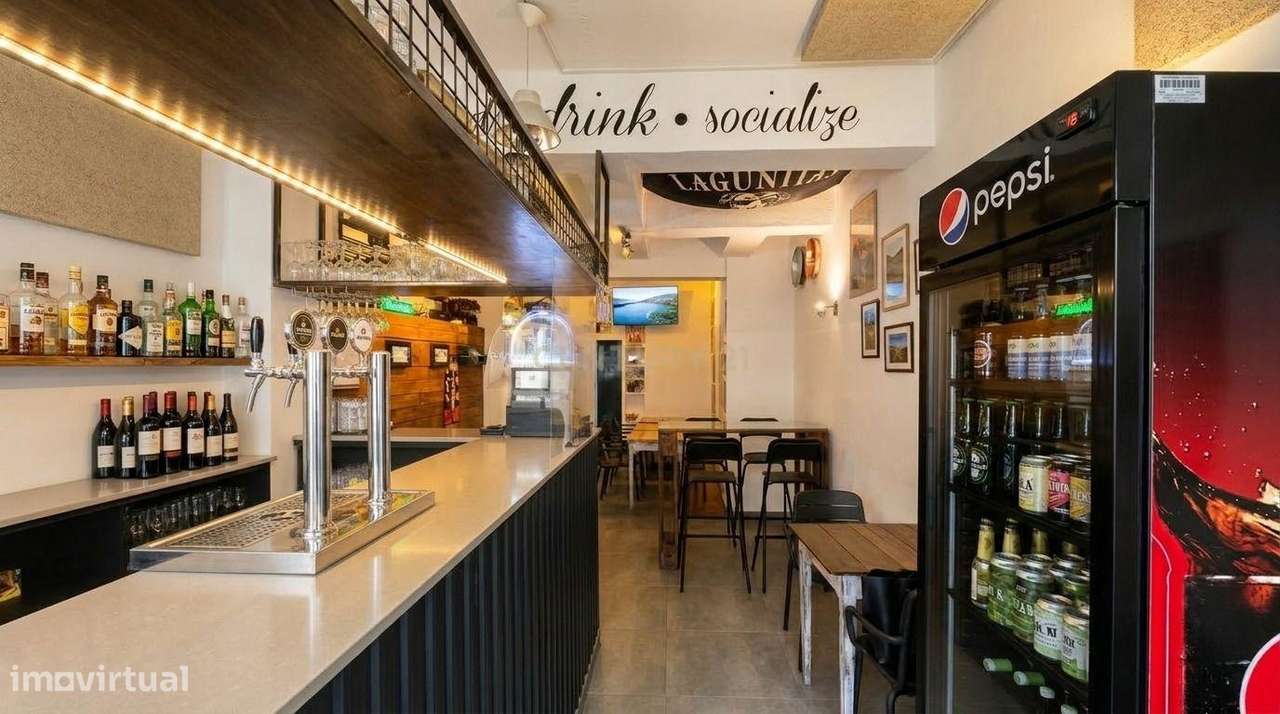 Trespasse de Cafetaria/Bar no Centro de Cascais | Negócio Pronto a Fun - Grande imagem: 3/10