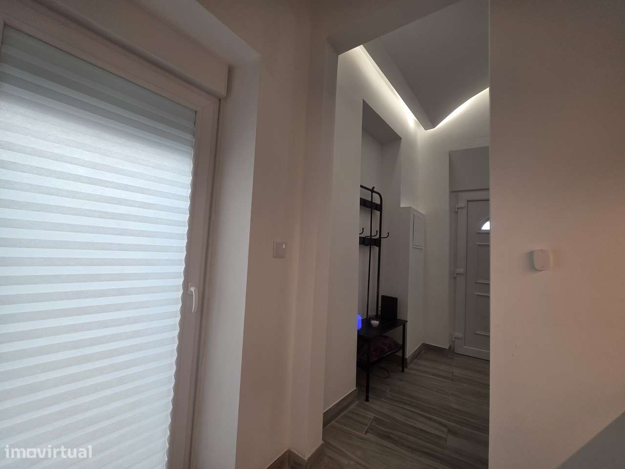 Moradia T1 + 1 com 2 terraços perto do Mar e Marina-25