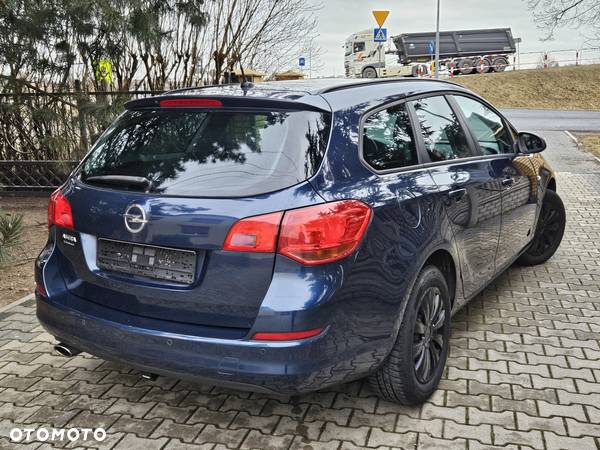 Opel Astra - 6