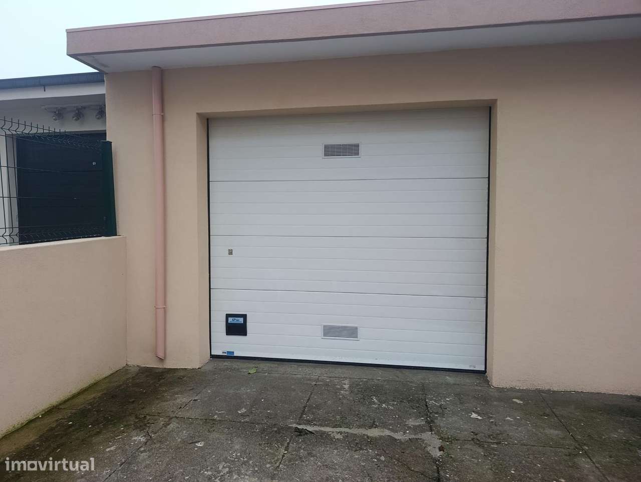 Apartamento T3 Remodelado na Maia, com 125 m², Box 22 m², Varandas-16