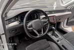 Volkswagen Passat Variant 2.0 TDI SCR DSG 4Motion Elegance - 19