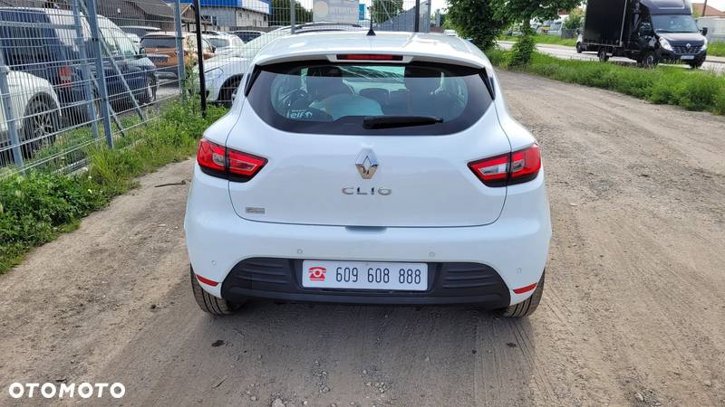 Renault Clio - 2