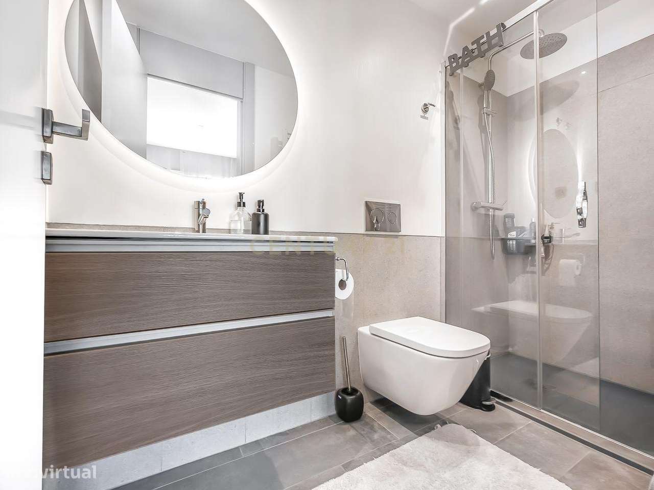 Moradia T4 em Condomínio Privado | Piscina | 6WC | Jardim | Terraço |-36