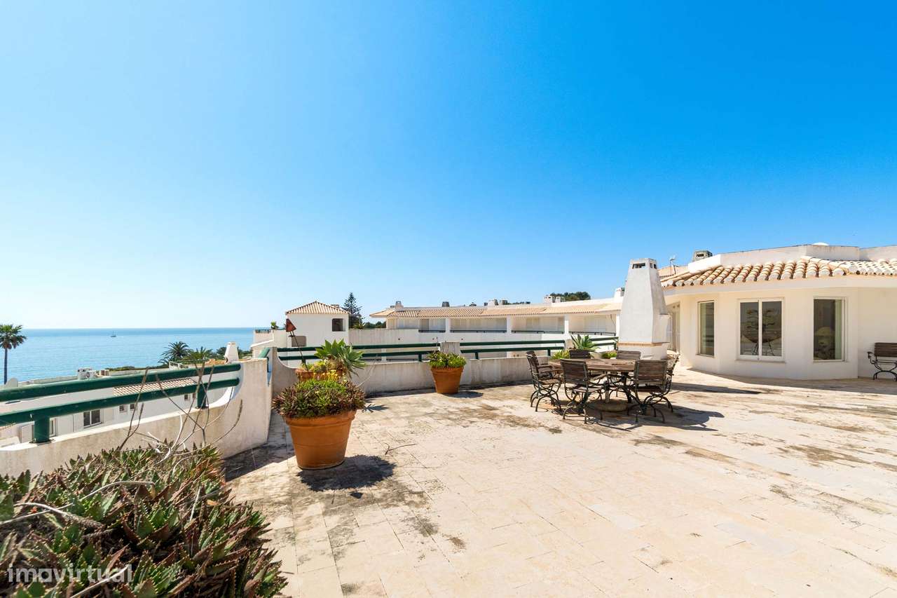 Penthouse Excecional com Amplo Terraço e Vistas Panorâmicas para o Mar-10