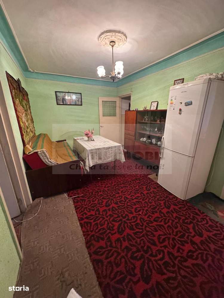 vând apartament 2 camere Alexandru Cel Bun 62000 euro - Imagine principală: 5/8