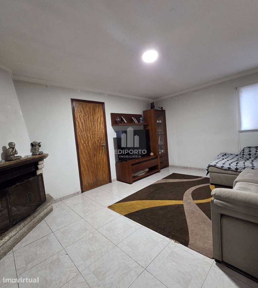 Moradia T3 com Terraço e Churrasqueira  em Esmoriz– A 2 passos do Mar! - Grande imagem: 2/25