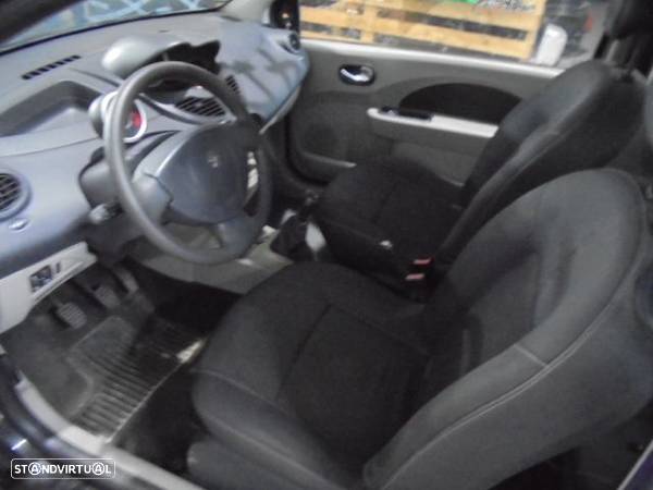 Carro MOT: D4F772 CXVEL: JB1521 RENAULT TWINGO 2 FASE 1 2007 1.2I 75CV 3P PRETO GASOLINA - 5