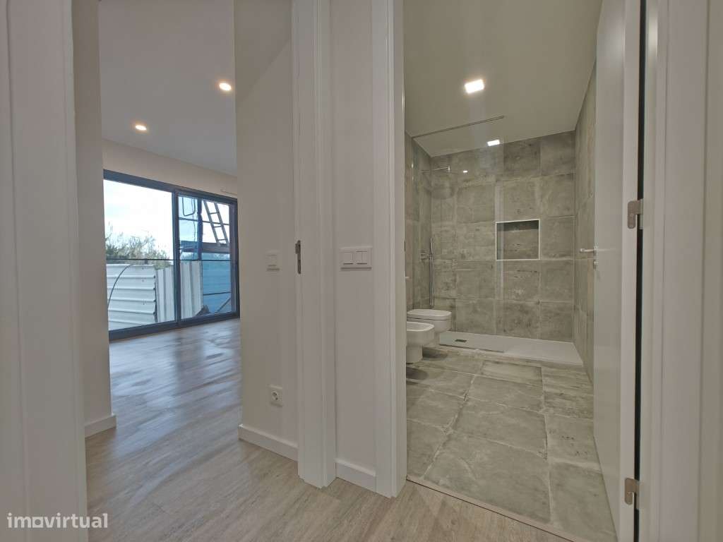 Apartamento junto à Praia da Consolação para arrendamento anual - Grande imagem: 5/13