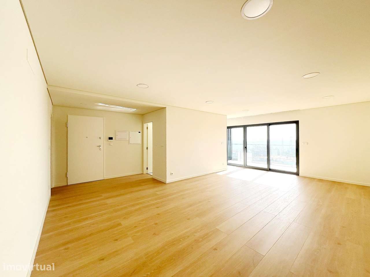 T2 novo c/ estacionamento e varanda - URBANIZAÇÃO MOINHOS DO...-0