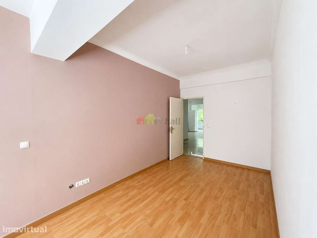 Apartamento T3 com 2 Wc´s e arrecadação-6