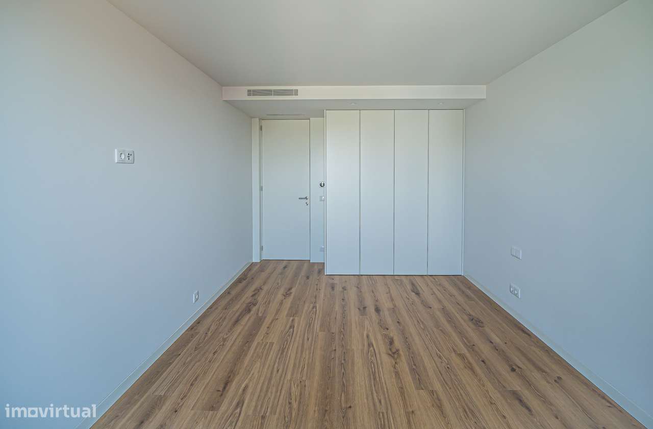 Apartamento T4 Duplex, Terraço com 106 m2, Luxo, Fonte Nova, Aveiro-33