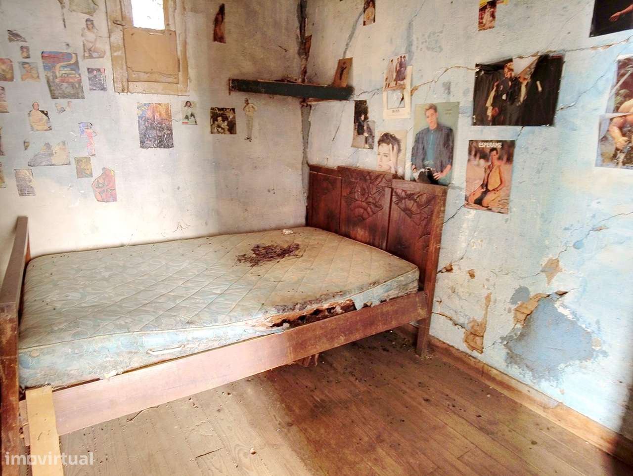 Moradia V4 com quintal - Grande imagem: 5/18