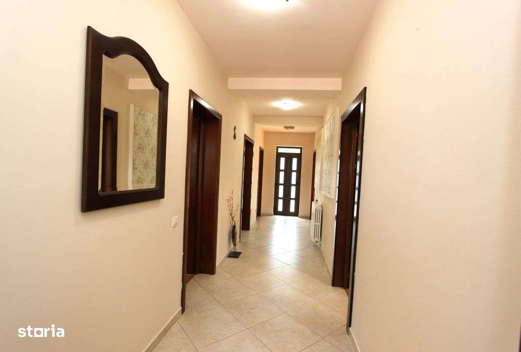 Vila spatioasa, constructie solida, Bucium-Post Control - Imagine principală: 2/17