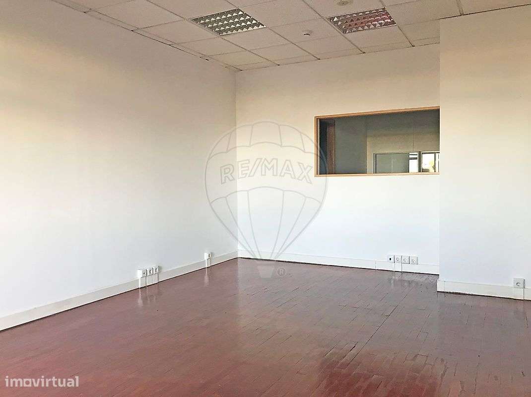 Escritório  para arrendamento - Grande imagem: 4/12