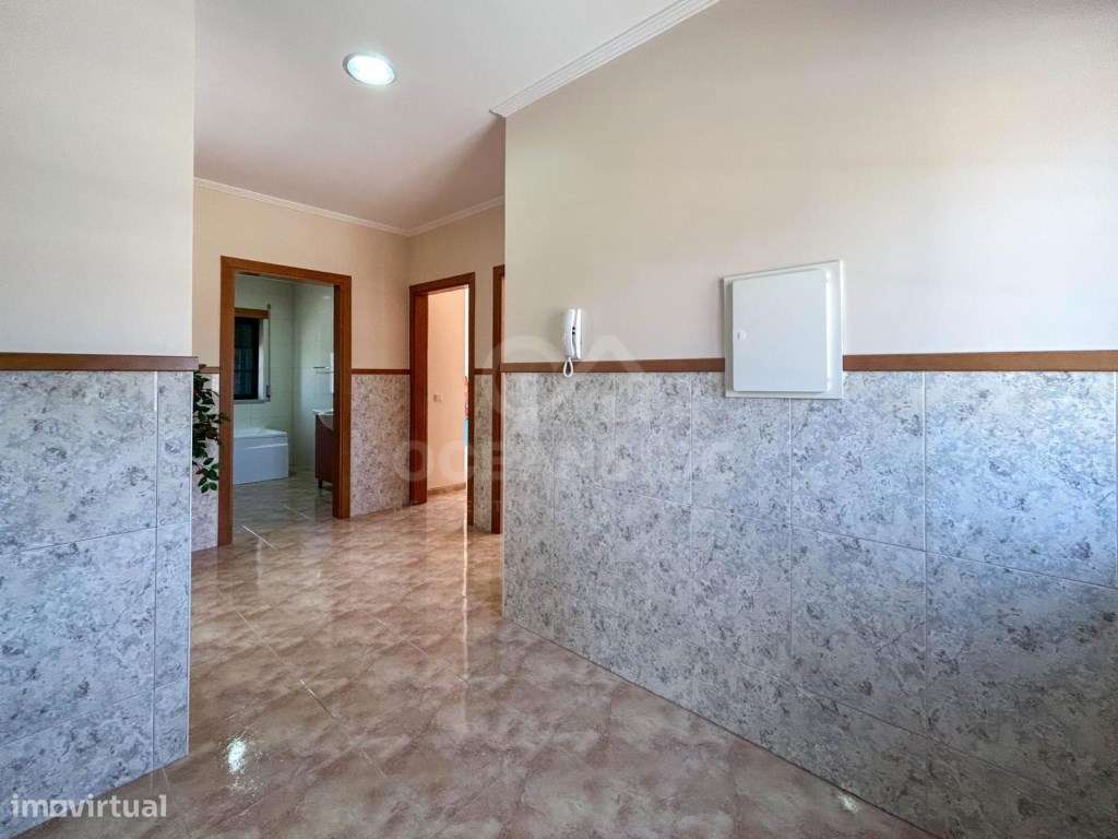 Moradia T4 independente em Castelo Branco-29