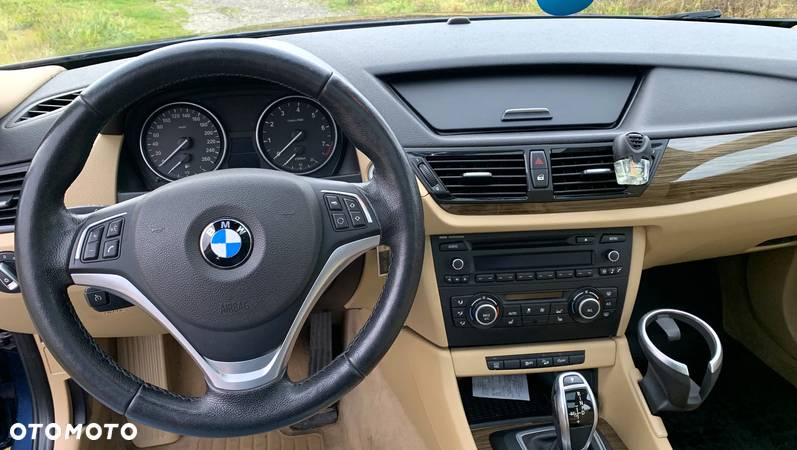 BMW X1 xDrive28i xLine - 23