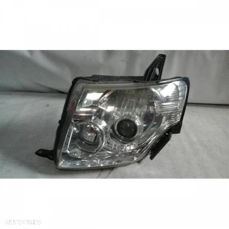 Far stanga Mitsubishi Pajero An 2008 2009 2010 2011 2012 - 1