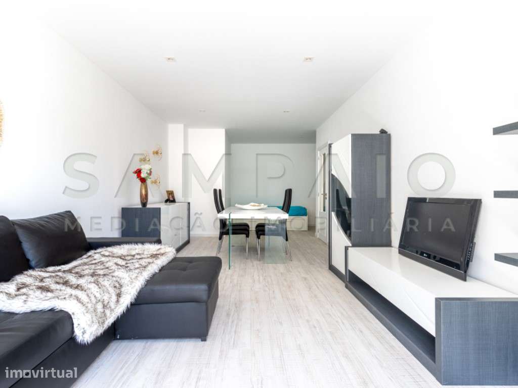Apartamento T2- Valbom!-1