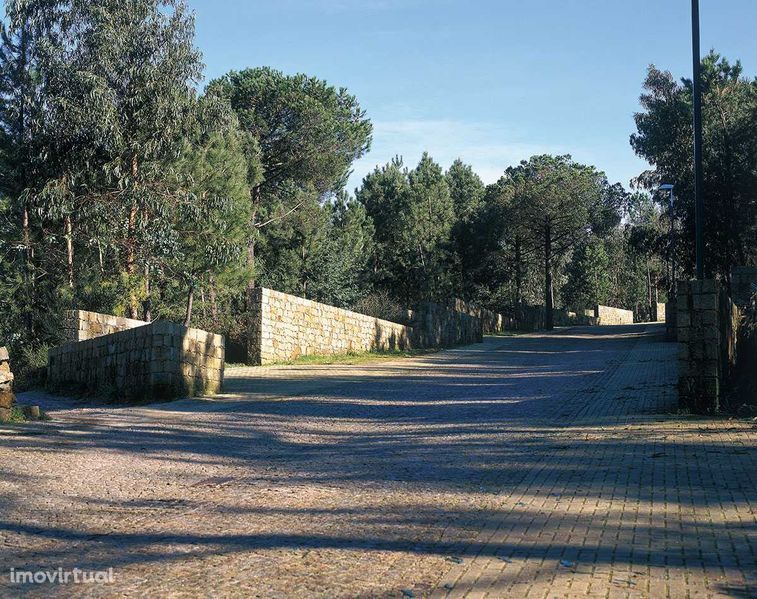 Terreno Exclusivo na Urbanização Dona Antónia, Braga!