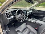 Volvo XC 60 D5 AWD Geartronic Momentum - 17