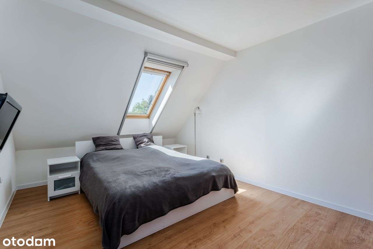 Duży dom z ogromnym ogrodem w pięknej okolicy-19