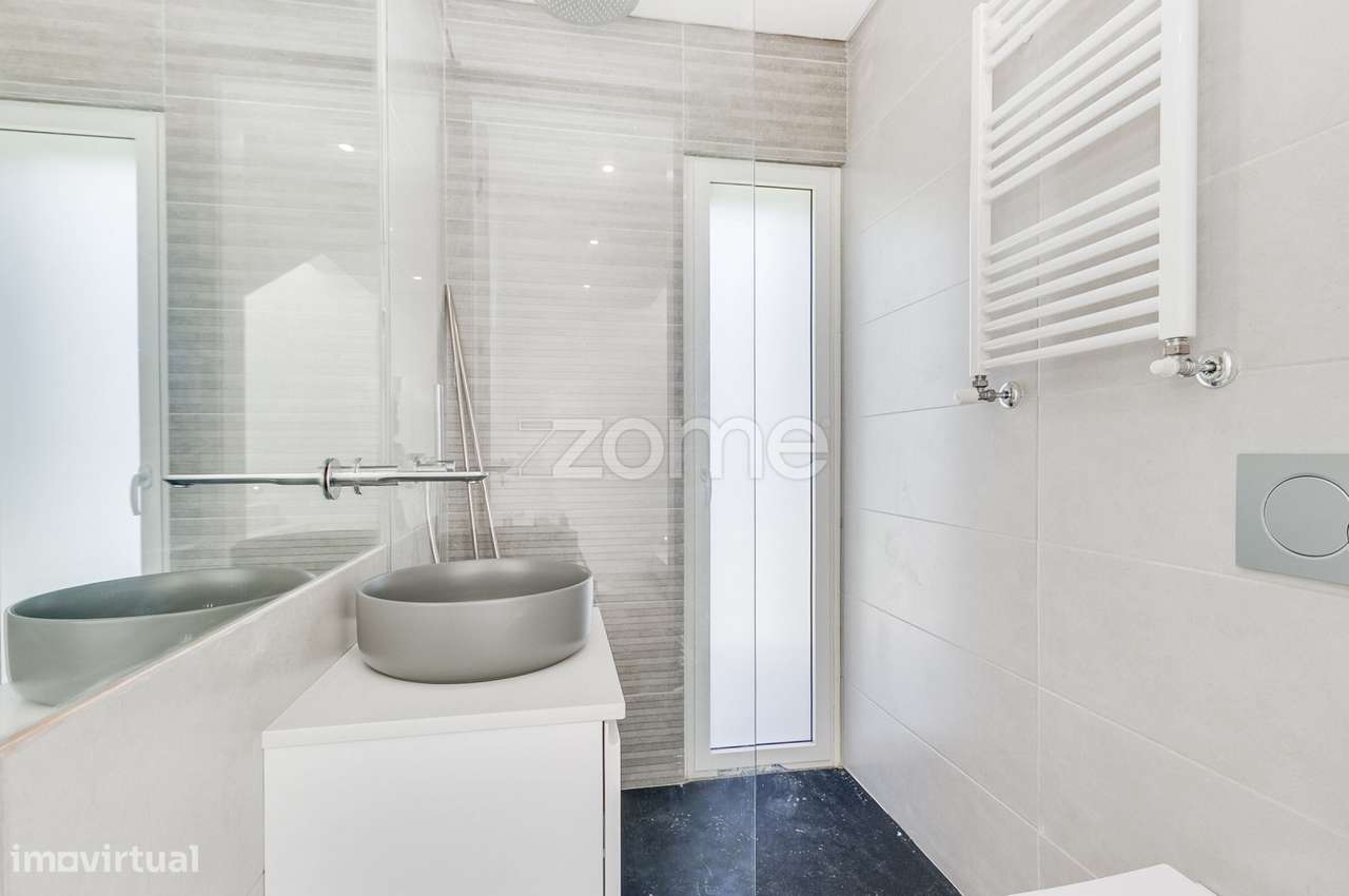 Moradia T3 com Piscina e Jardim no Zambujeiro – Alcabideche-13